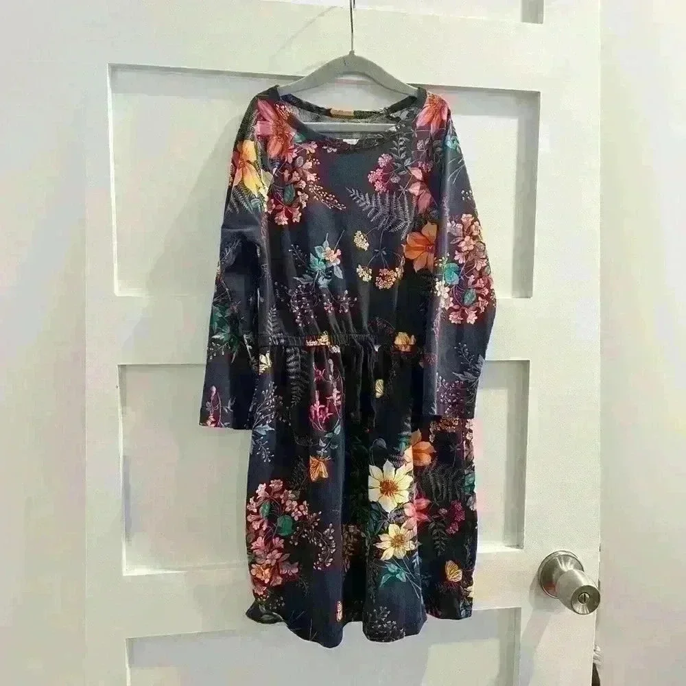 Gap Kids size M dress